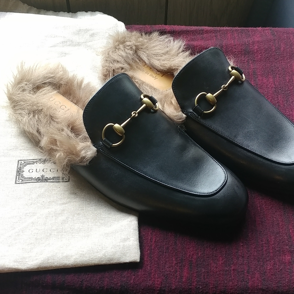 Gucci Princeton Fur lined loafers